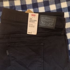 Women's Levi jeans